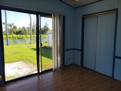 Photo 5 of 15 of home located at 24 Larkspur Ave Palmetto, FL 34221