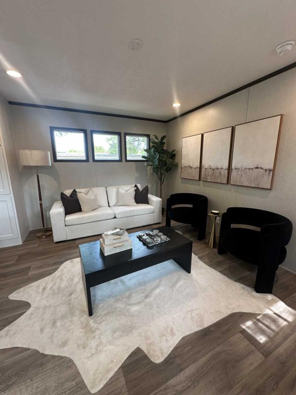 2024 Clayton 35MYO16562AH24 Mobile Home