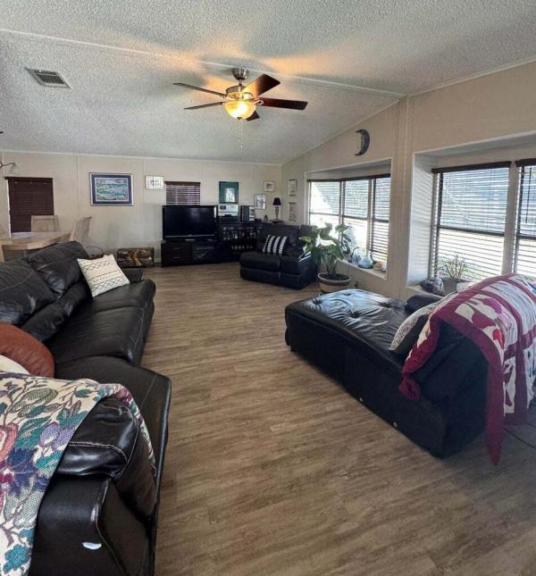 1989 Mobile Home