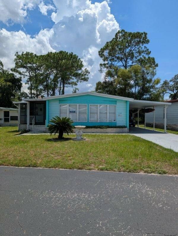 Photo 1 of 2 of home located at 10380 Shawnee Road Weeki Wachee, FL 34614