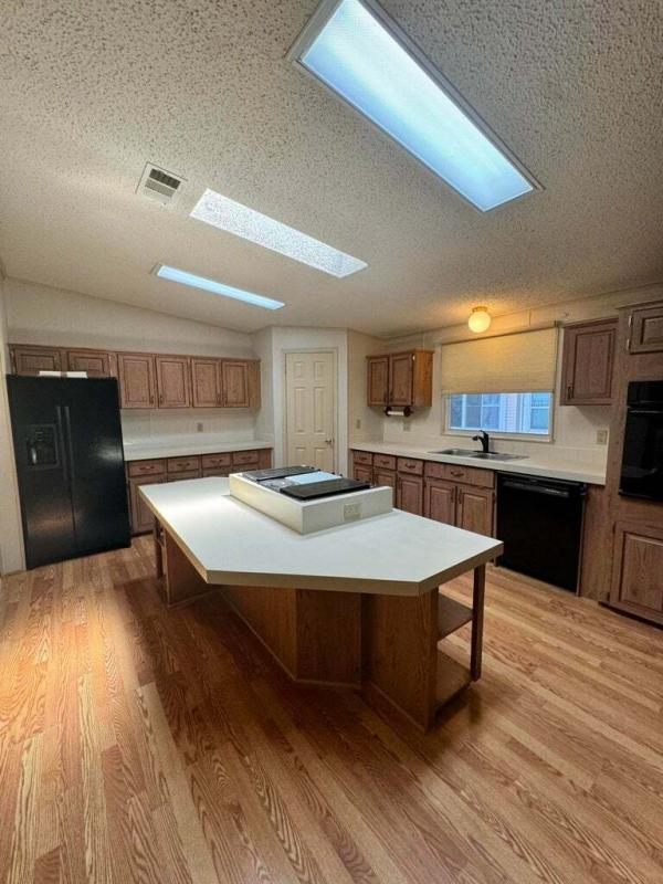 1992 Mobile Home