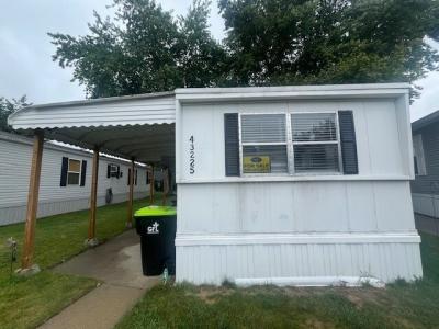 Mobile Home at 43225 Chalon Ave. #113 Sterling Heights, MI 48314
