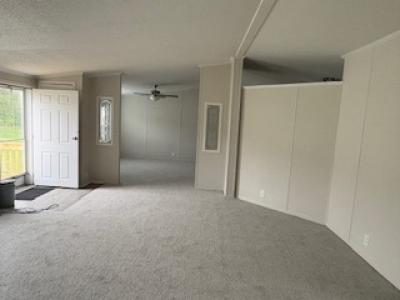 Photo 4 of 16 of home located at 100 Monet White Lake, MI 48383