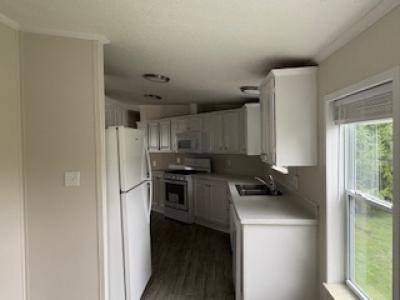 Photo 5 of 16 of home located at 100 Monet White Lake, MI 48383