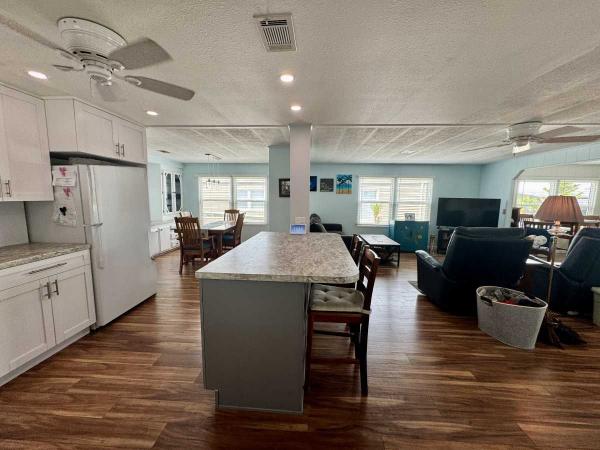 1982 Manufactured Home