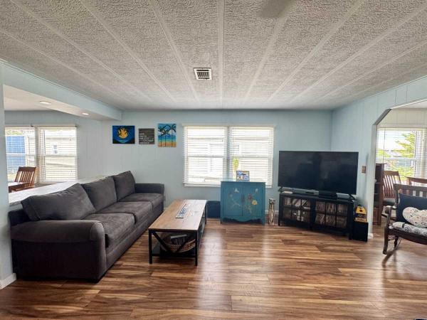 1982 Manufactured Home