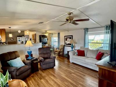 Photo 2 of 8 of home located at 301 S Signal Butte Rd Lot 732 Apache Junction, AZ 85120
