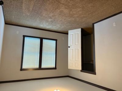 Photo 4 of 9 of home located at 8311 S 16th St Waukomis, OK 73773