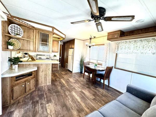 1986 Skyline Manufactured Home