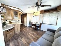 1986 Skyline Manufactured Home