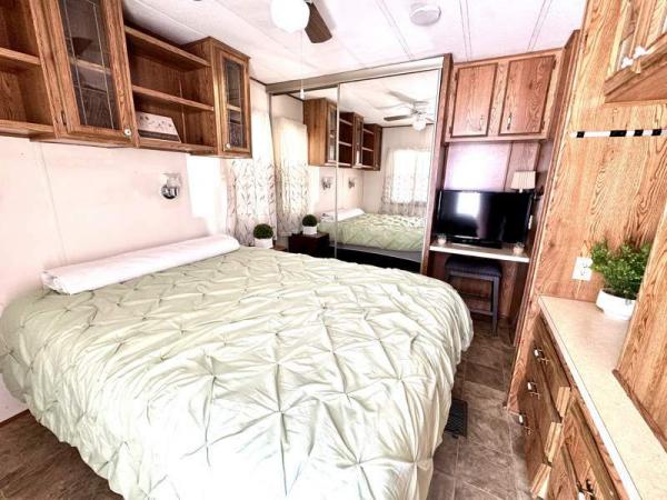 1986 Skyline Manufactured Home