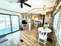 1987 Schult Manufactured Home