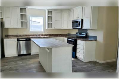Photo 2 of 6 of home located at 7801 Kimberly Newport, MI 48166