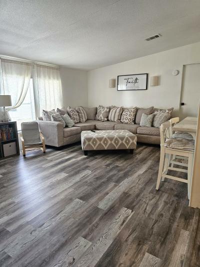 Photo 2 of 14 of home located at 431 Ridgemont Loop Davenport, FL 33897