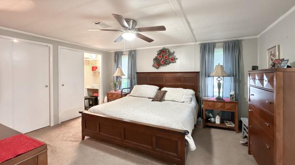 1987 Home By Wellington 752-FL-6 Mobile Home