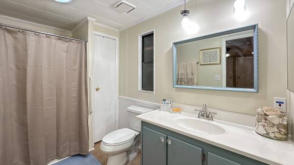 1987 Home By Wellington 752-FL-6 Mobile Home