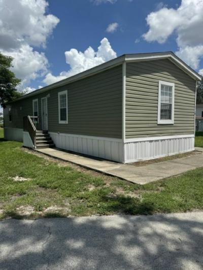 Mobile Home at 9318-D In Court Tampa, FL 33610