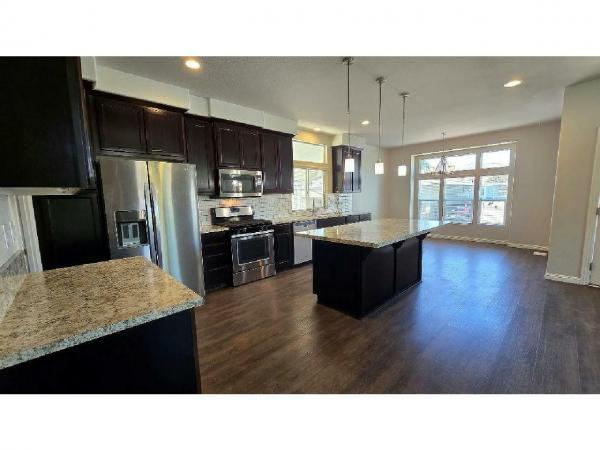 Photo 1 of 2 of home located at 4901 Green River Rd #325 Corona, CA 92878