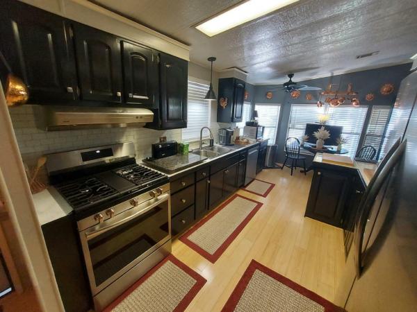 1986 Barrington 3482L Manufactured Home