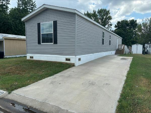 2022 Champion/ Highland MFG Signature Series Manufactured Home