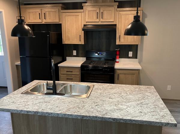 2025 Champion Home Builders, Inc. mobile Home