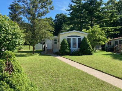 Mobile Home at 433 Elm Ct Oakland Charter Township, MI 48363