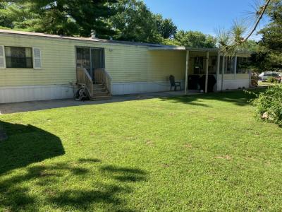 Photo 2 of 13 of home located at 433 Elm Ct Oakland Charter Township, MI 48363