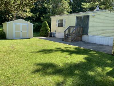 Photo 3 of 13 of home located at 433 Elm Ct Oakland Charter Township, MI 48363