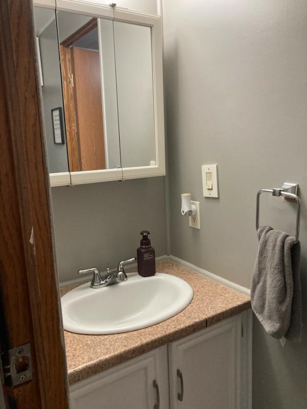 1986 Holly Park mobile Home