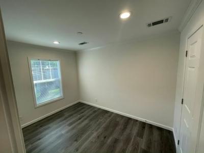 Photo 5 of 7 of home located at 10201 W Beaver St #128 Jacksonville, FL 32220