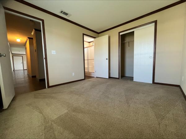 2016 Champion RH2562C Mobile Home