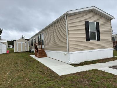 Mobile Home at 2681 Loch Lomond Dr Highland, MI 48357