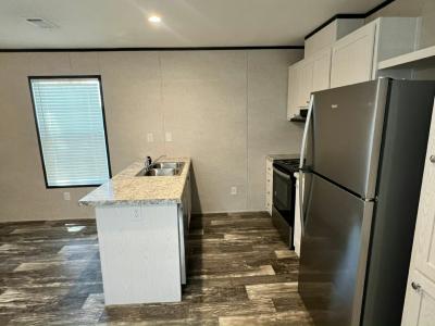 Photo 4 of 20 of home located at 41 Tower Manor Dr Auburndale, FL 33823