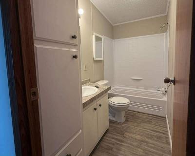 Mobile Home at 51102 Freedoms Way Belleville, MI 48111