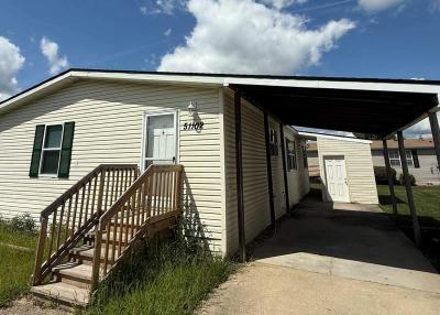 Mobile Home at 51102 Freedoms Way Belleville, MI 48111