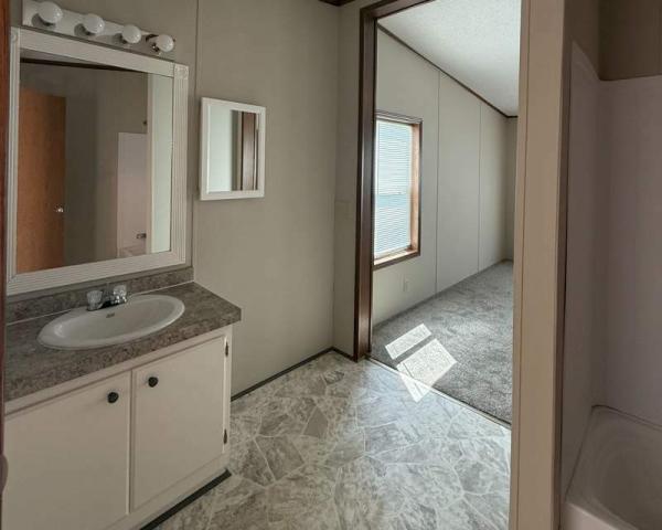 1991 Champion Manufactured Home