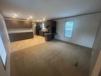 Photo 2 of 7 of home located at 6165 Robert Circle Site #273 Ypsilanti, MI 48197