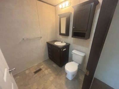 Photo 4 of 7 of home located at 6165 Robert Circle Site #273 Ypsilanti, MI 48197