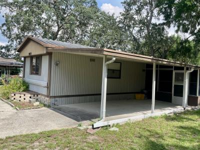 Photo 4 of 11 of home located at 251 Lilac Drive Fruitland Park, FL 34731