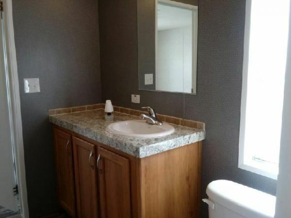 2019 LIVE OAK L2403C Manufactured Home