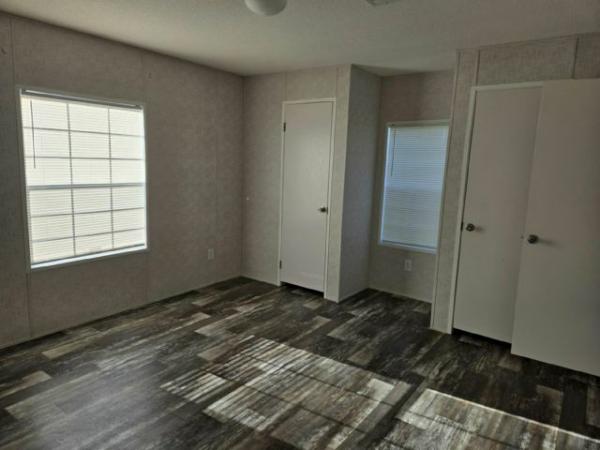 2019 LIVE OAK L2403C Manufactured Home