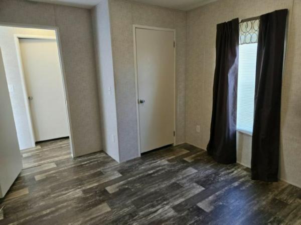 2019 LIVE OAK L2403C Manufactured Home