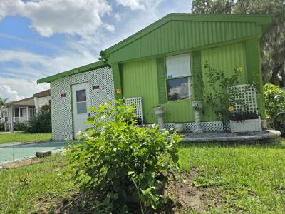 Mobile Home at 911 Pamela St. Wildwood, FL 34785