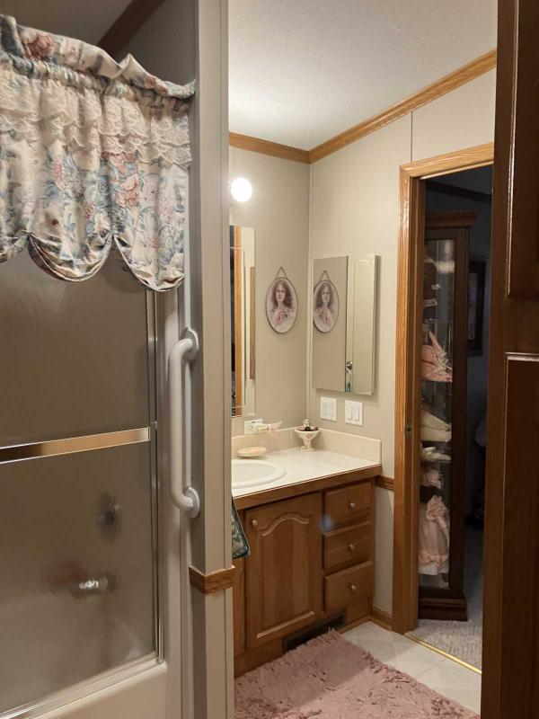 1999 Liberty Badger Manufactured Home