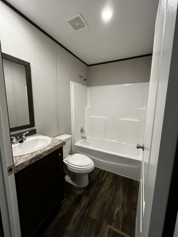 2024 Champion - Burleson Laredo Mobile Home