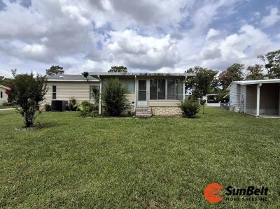 Photo 5 of 55 of home located at 220 East Gleneagles Road, Unit A Ocala, FL 34472