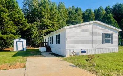 Mobile Home at 156 Hubert Dr Dickson, TN 37055