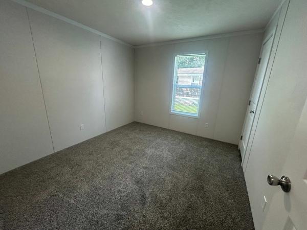 2025 Cavco Ind Velocity (SW) Mobile Home