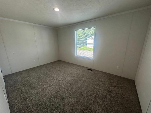 2025 Cavco Ind Velocity (SW) Mobile Home
