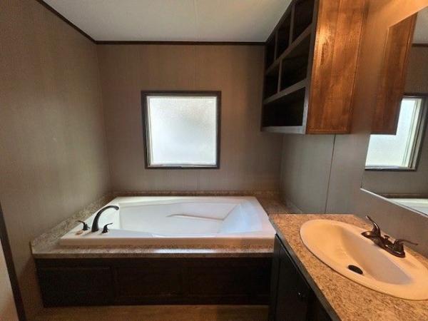 2017 31RSV16763XH17 Mobile Home